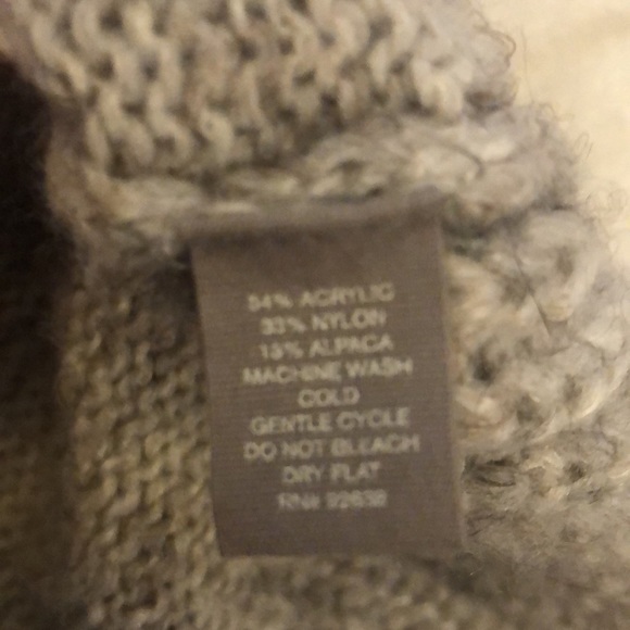 Never worn. Fossil V-neck Sweaterdress. Size Large. Perfect for winter - Picture 4 of 5